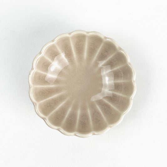 Small Chinmi Dish Sakura Haiyu (2.5"D) image 1