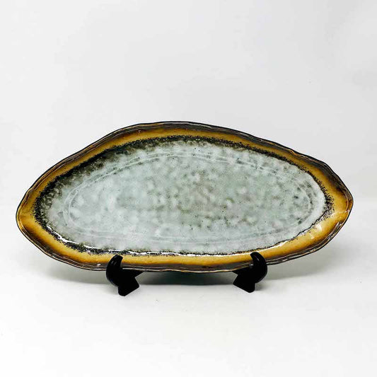 Akane Leaf Shape Plate (13"x 4") image 1