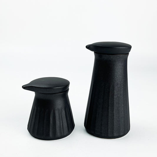 Sauce Dispenser Short Black image 1