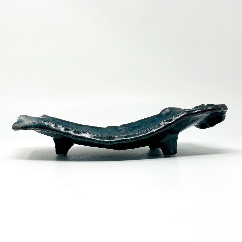 Footed Rec. Plate Nagaiwa Navy Blue (9"x5") image 5