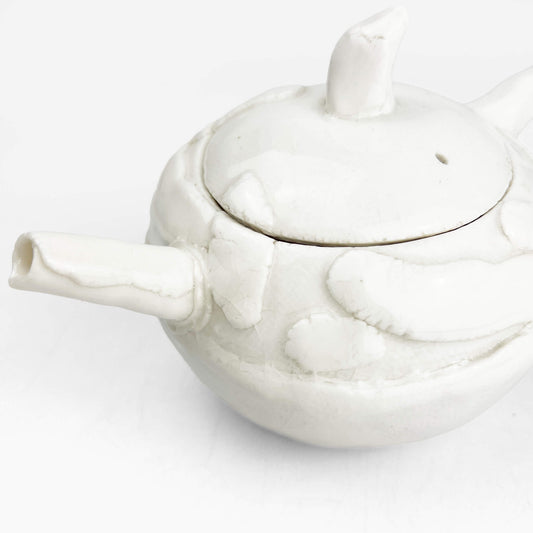 Tea Pot Porcelain (12 fl.oz) by Akemi Kaira