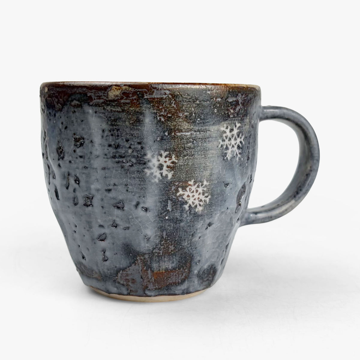 Sake Cup Fuji Nezumi (2.0 oz) by Yasuko Maeda