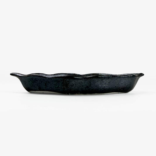 Div. Leaf Plate black (8.5" x 5.25")