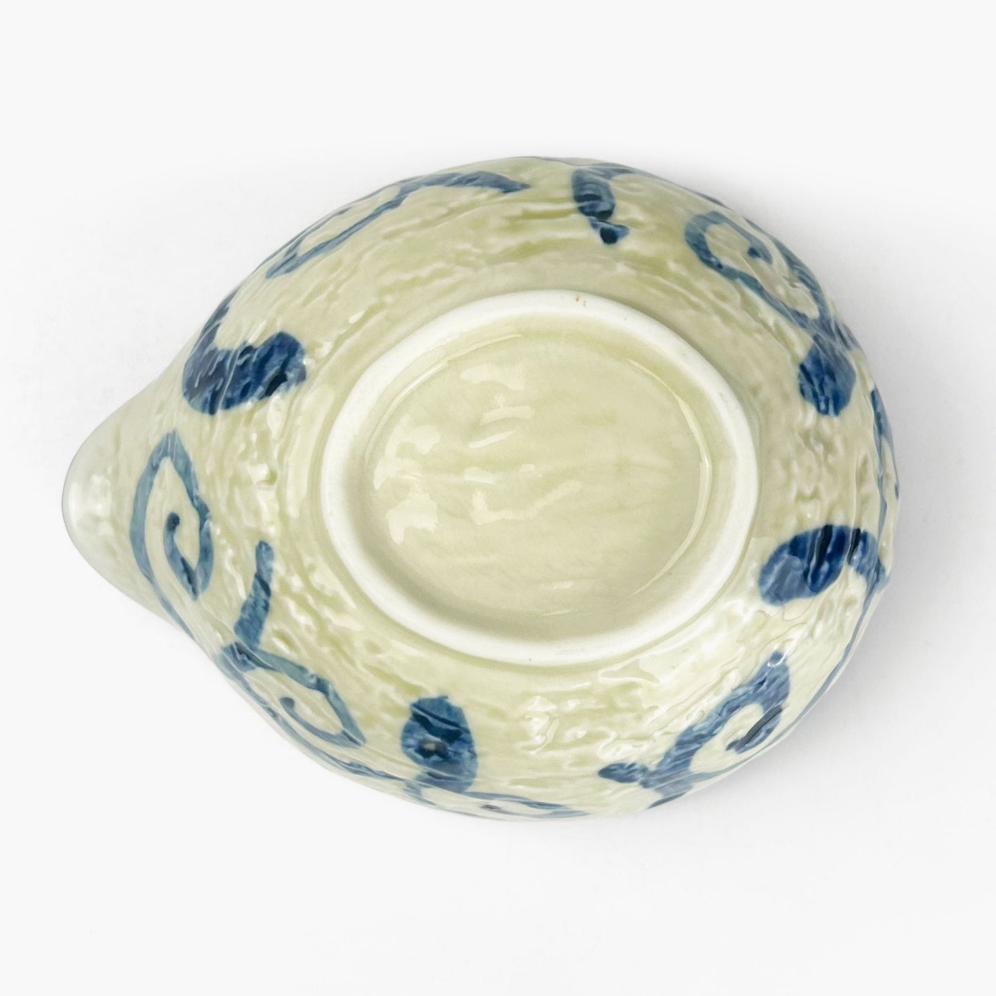 Katakuchi Bowl Uzu Karakusa (5.5"x 4.5")