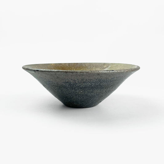 Angled Bowl M Shirogesho (6.5"D) by Tadanori Imano