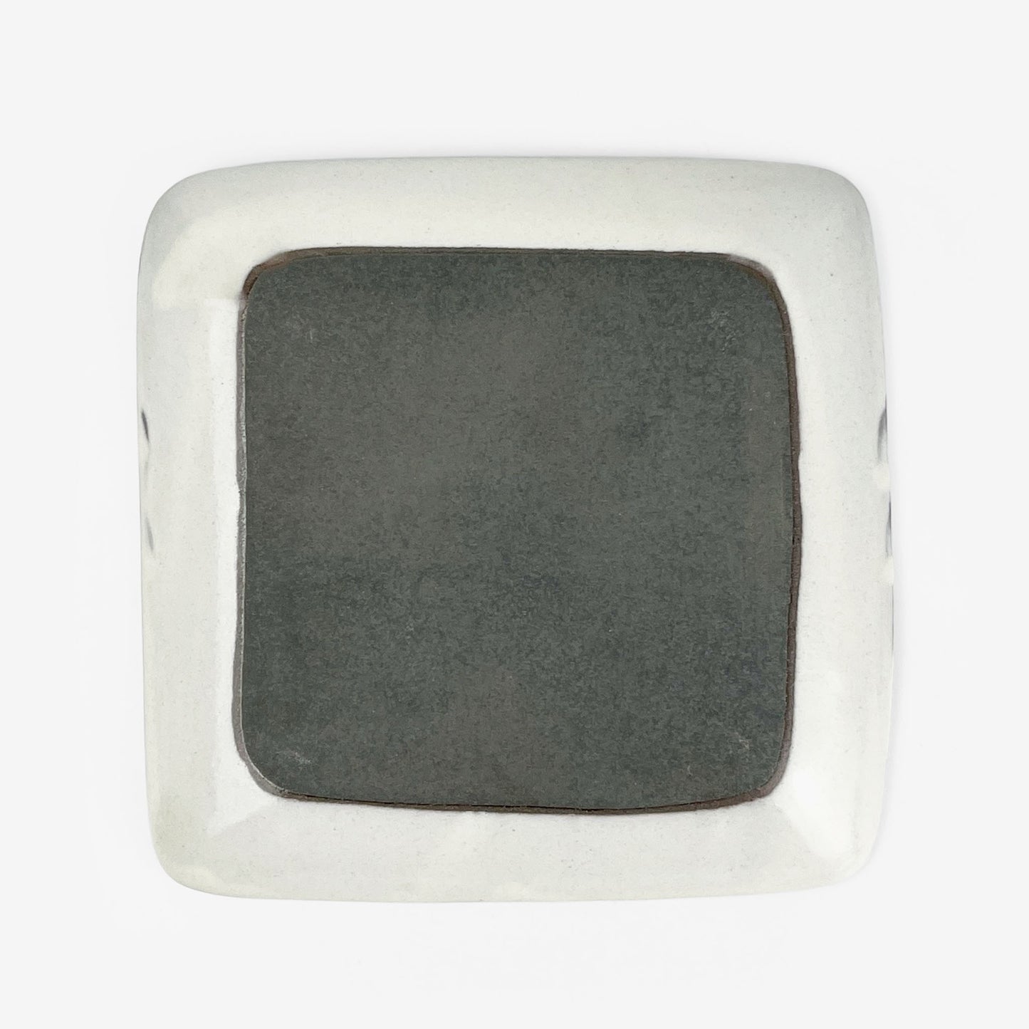 Sq. Plate Sailfish (6.5"D) by Takunobu Sawada