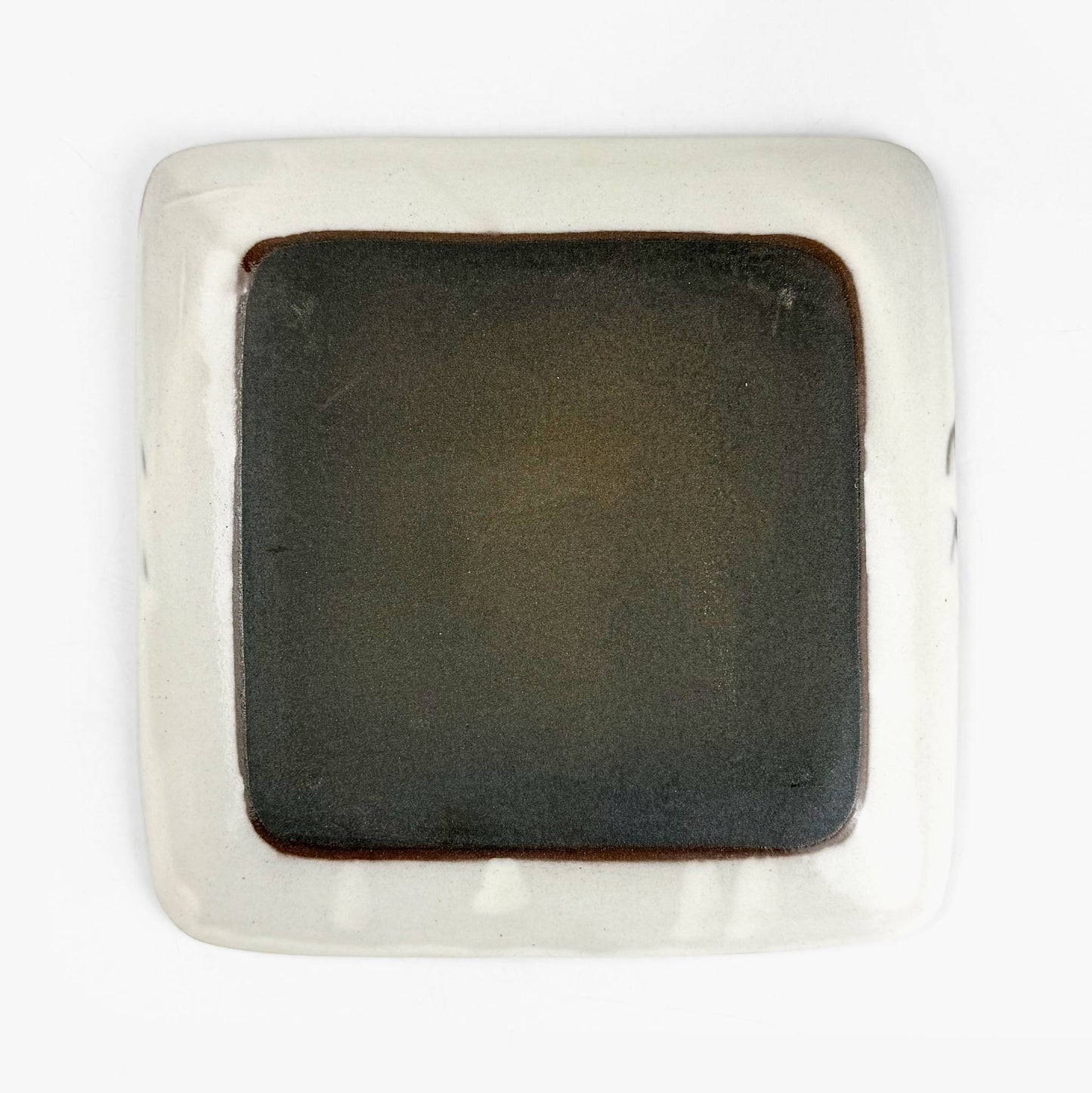 Sq. Plate Capybara (6.5"D) by Takunobu Sawada