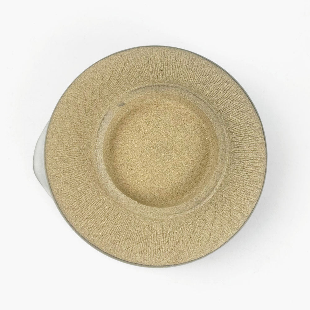 Tetote Ladle Stand White (4.25"D) by Keishuugama