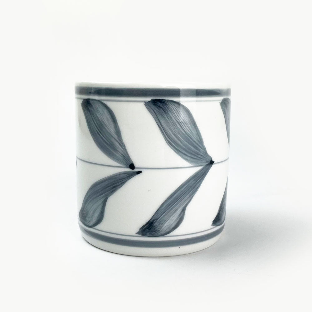 Arita Tea Cup Bird (8.5oz) image 4