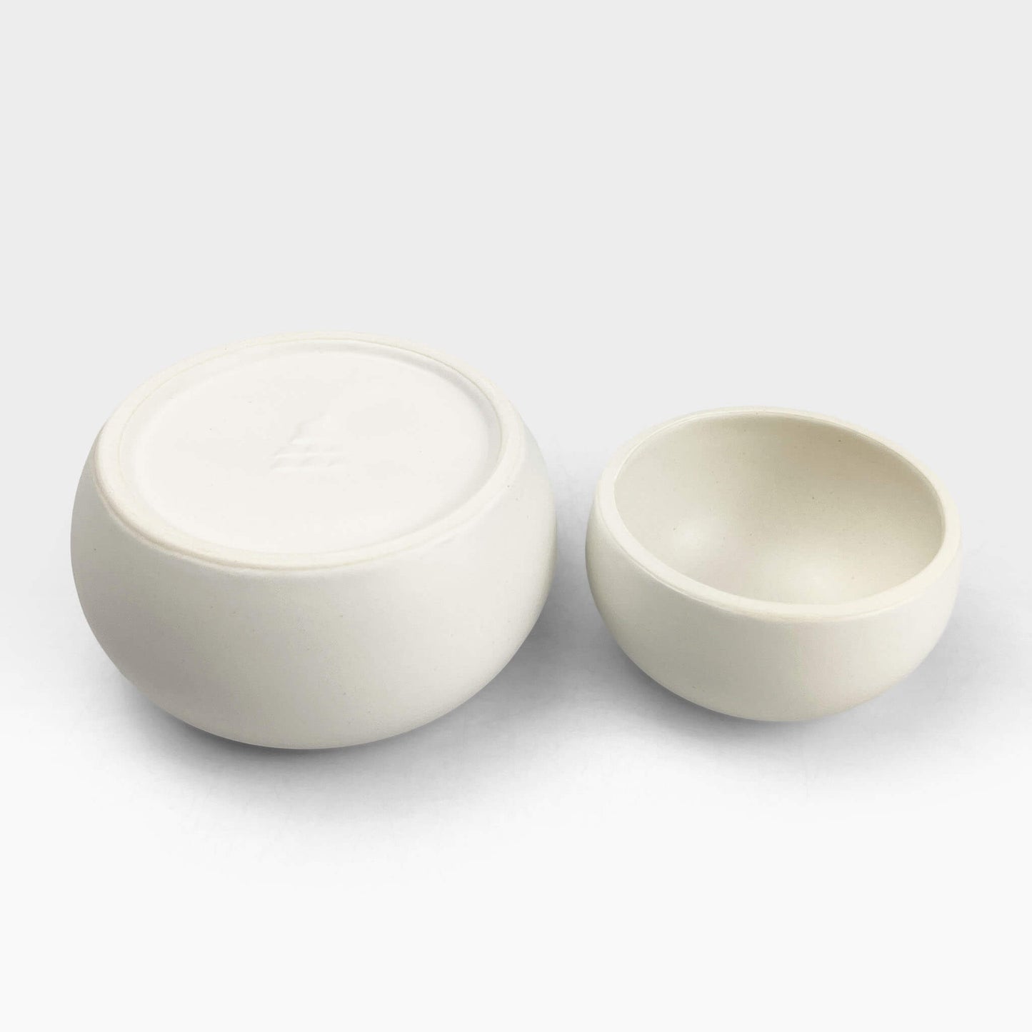 Porcelain Kagami Mochi
