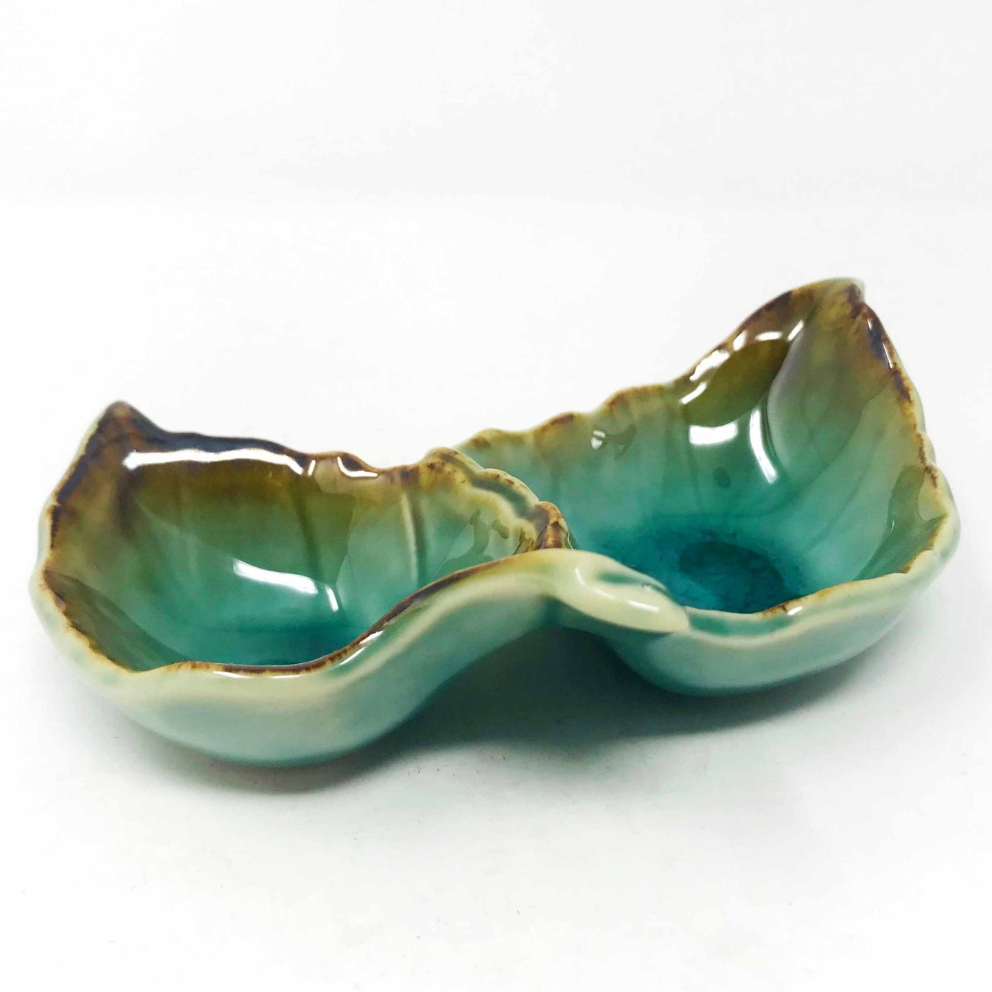 2 Divided Leaf Dish Green (5" x 3") image 3