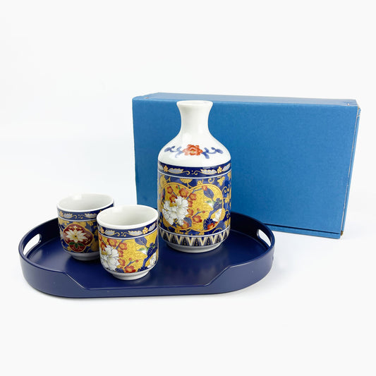 Sake Set 1:2 with Tray Botan (10 fl.oz) image 1