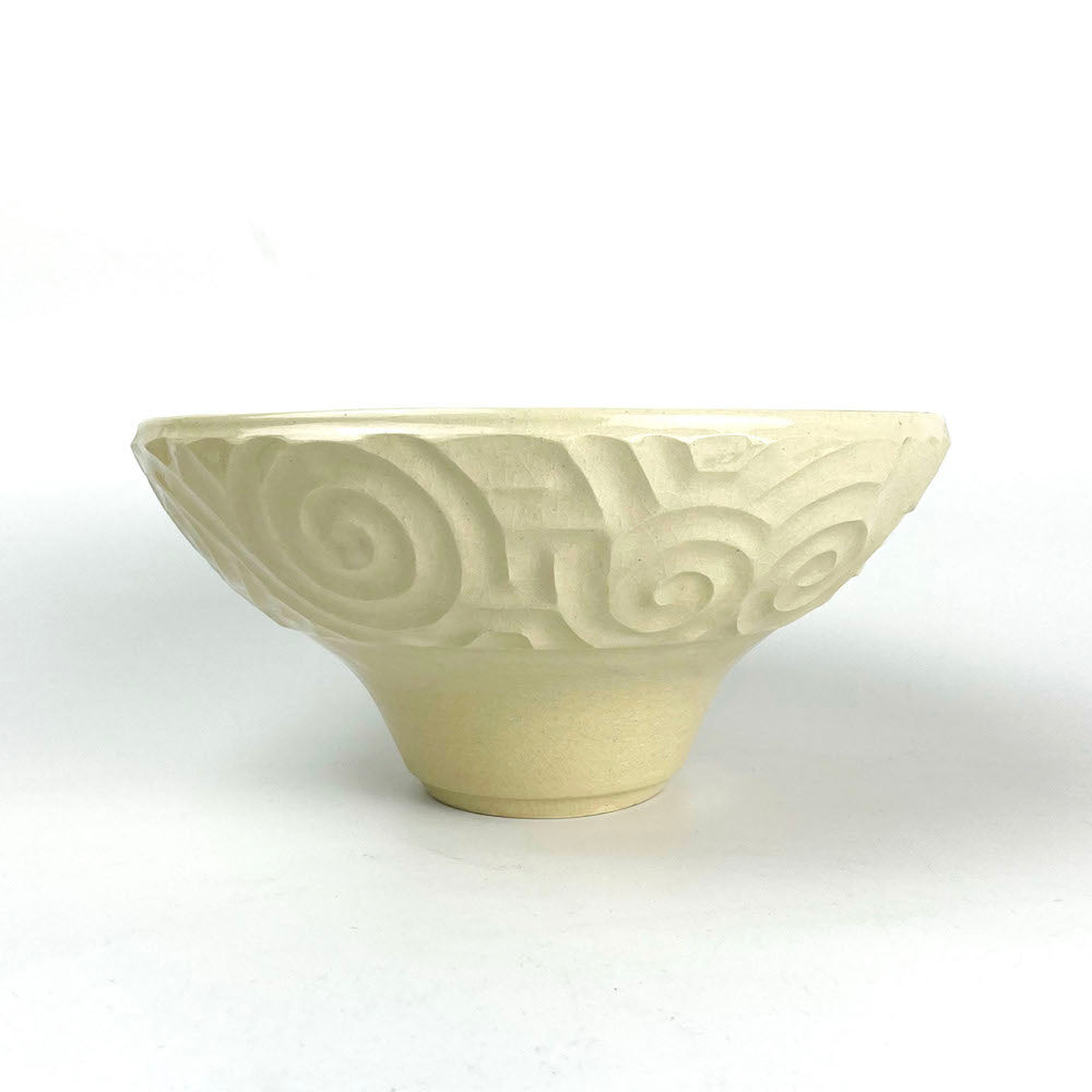 Bowl Jyomon White by Yasuko Maeda (8.75"D) image 4