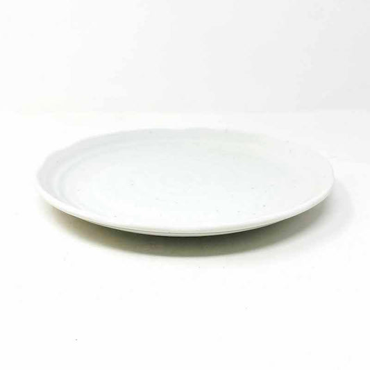 White Kobiki Plate (8.5"D) image 1