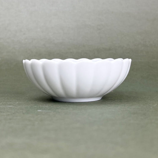 Rinka White Kobachi (3.5"D) image 1