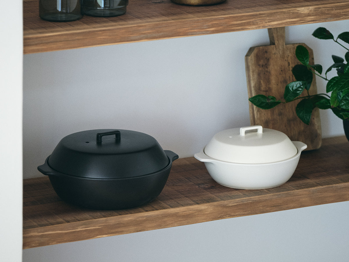 Kinto KAKOMI ceramic pot - White (85oz/2.5L)