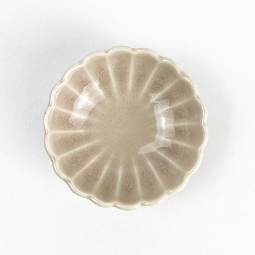 Small Chinmi Dish Sakura Haiyu (2.5"D) image 1