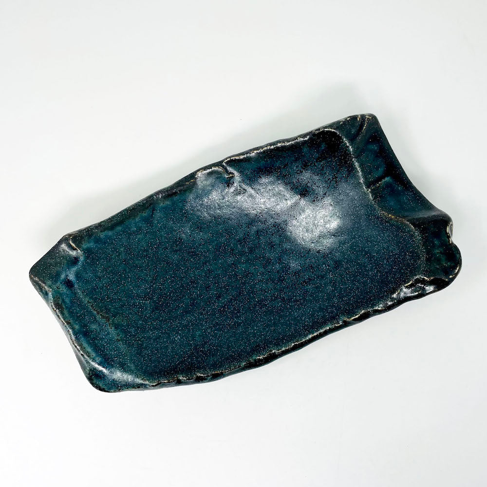 Footed Rec. Plate Nagaiwa Navy Blue (9"x5") image 4