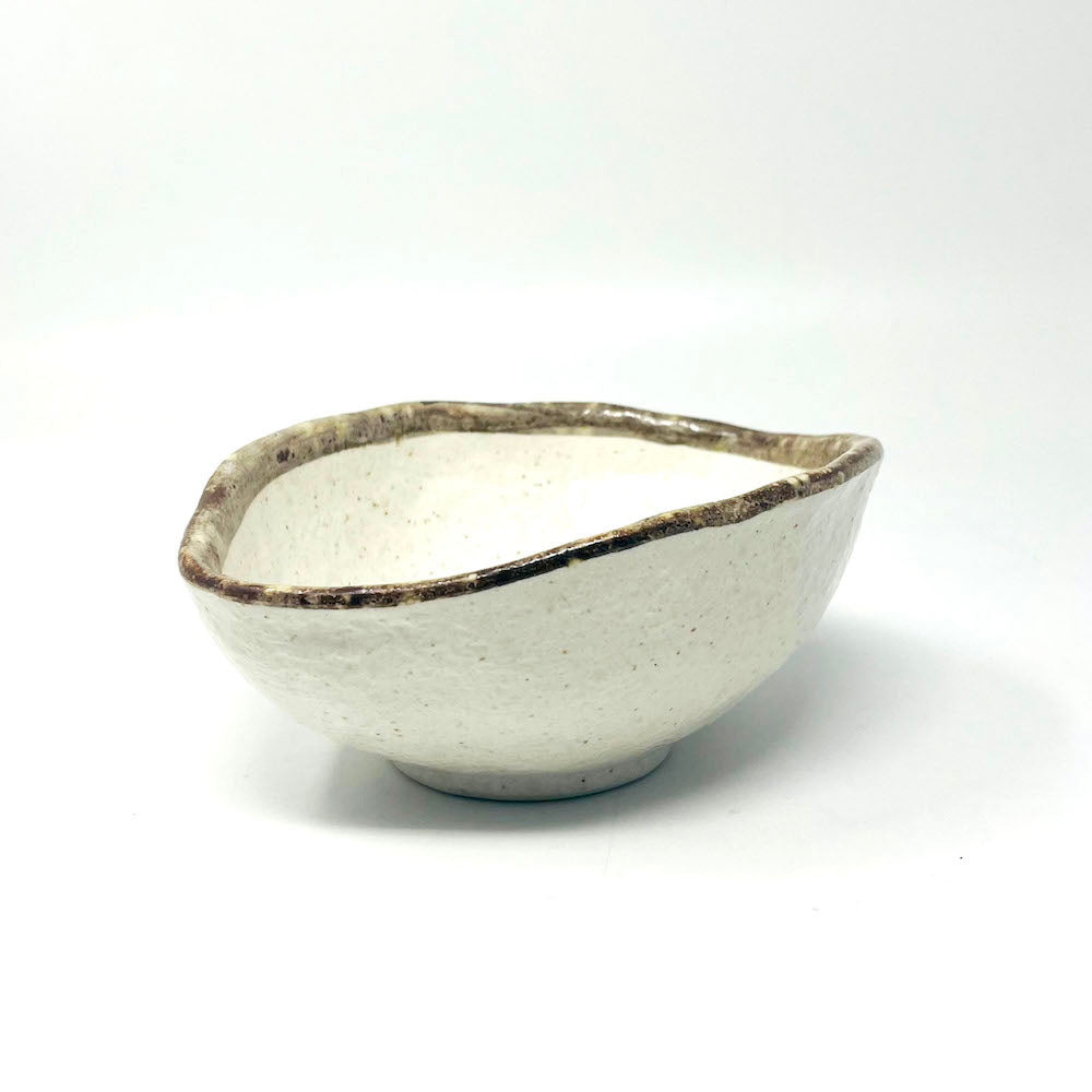 Shirokaratsu Oval Bowl Small (6"x4.5") image 5