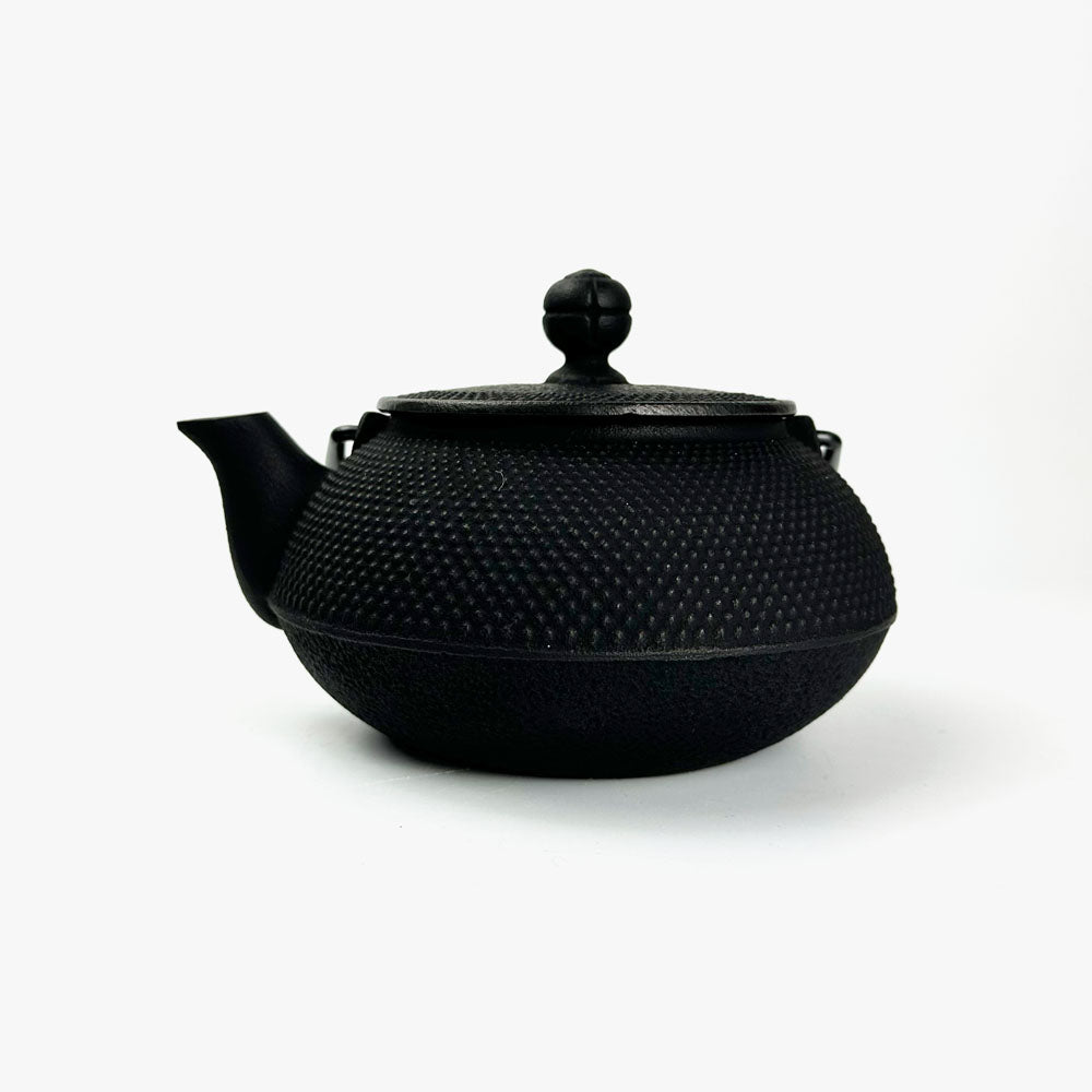 Cast Iron Teapot Black Hobnail (22 fl. oz) image 2