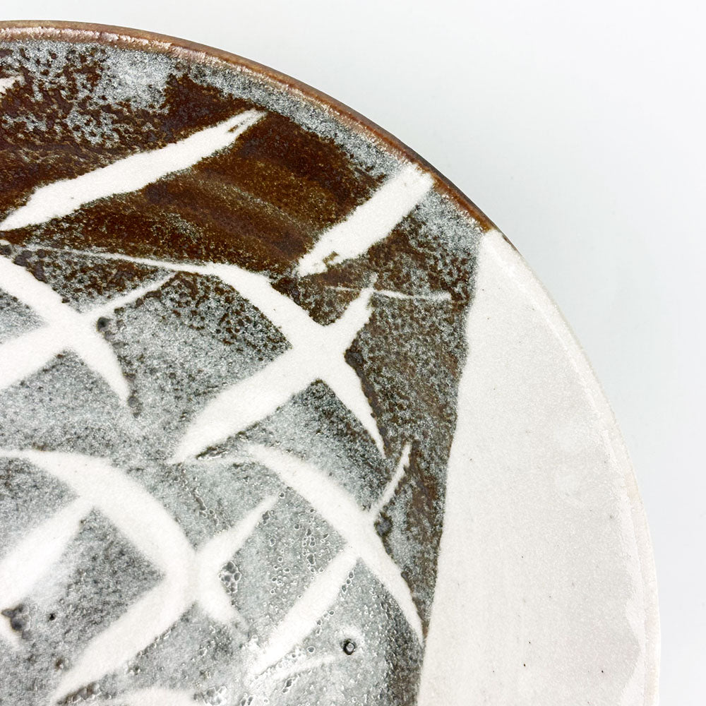 Bowl Shino Sasa (10"D) image 5