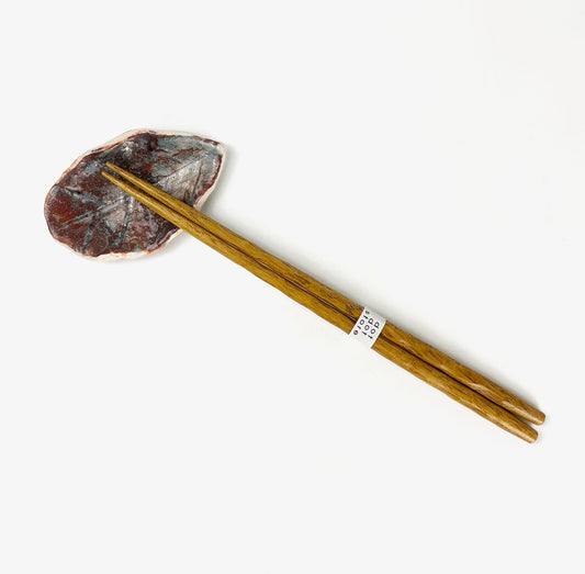 Small Chinmi Dish Hagata Yamabato (3.5" x 2") image 0