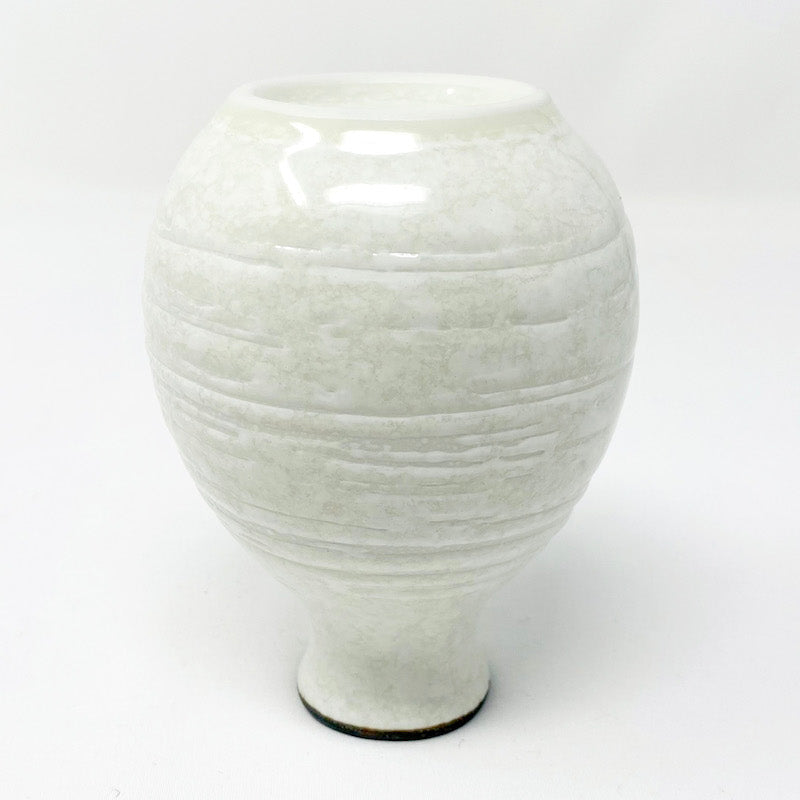 Hime Kobiki Sake Bottle  (10 oz) image 2