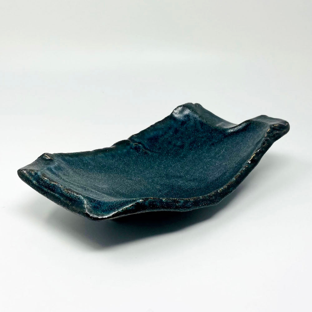 Footed Rec. Plate Nagaiwa Navy Blue (9"x5") image 2