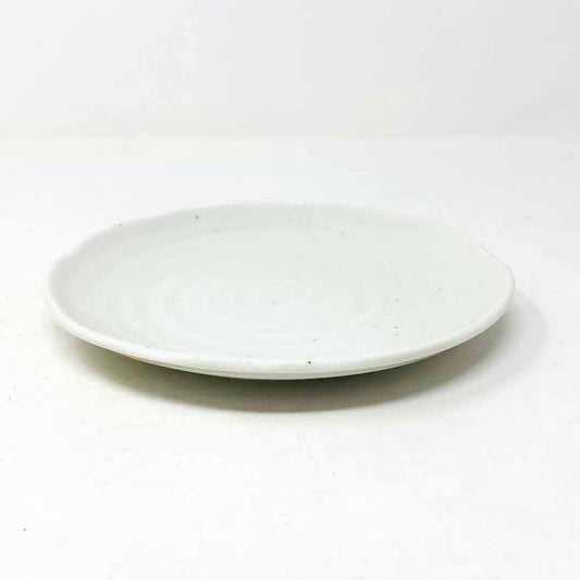 White Kobiki Plate  (6.5"D) image 1