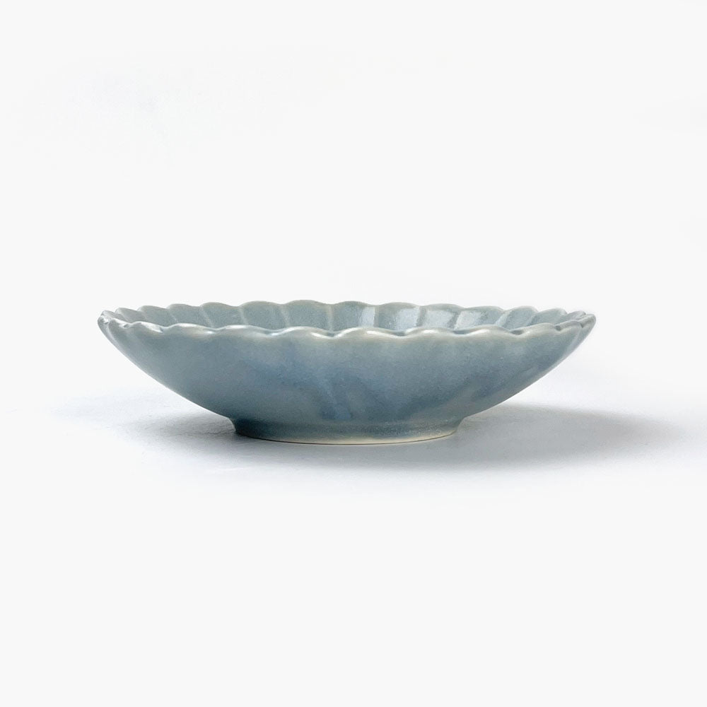 Dish Kiku Gray (5"D) image 3
