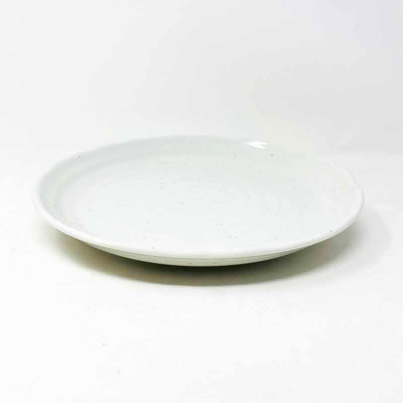 White Kobiki Plate  (9.5"D) image 3