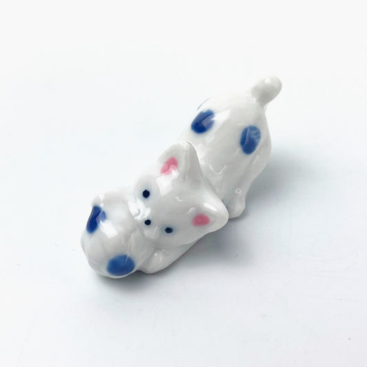 Chopstick Rest Soccer Cat (2.25" x 1") image 1