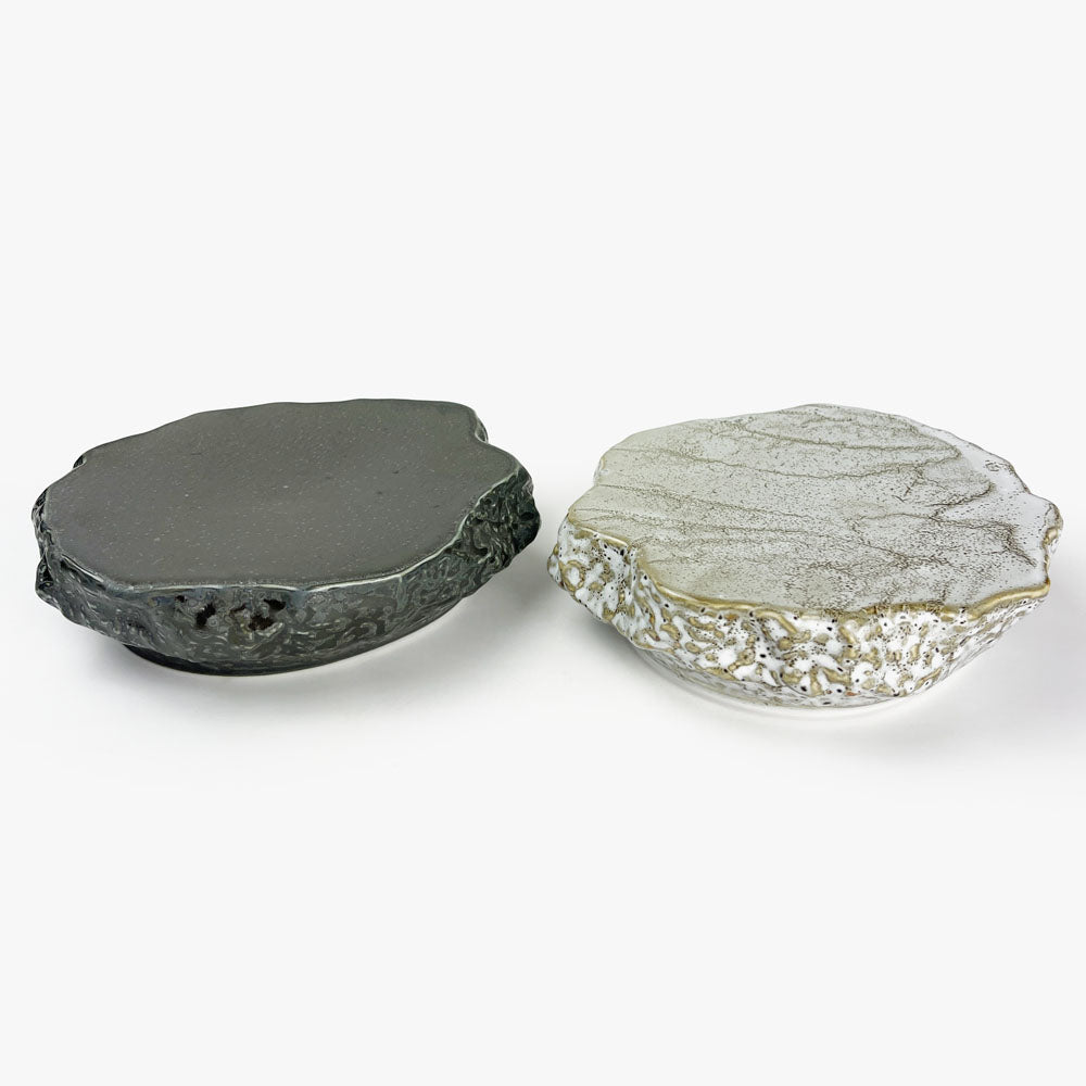Plate Rock Black (6"D) image 1