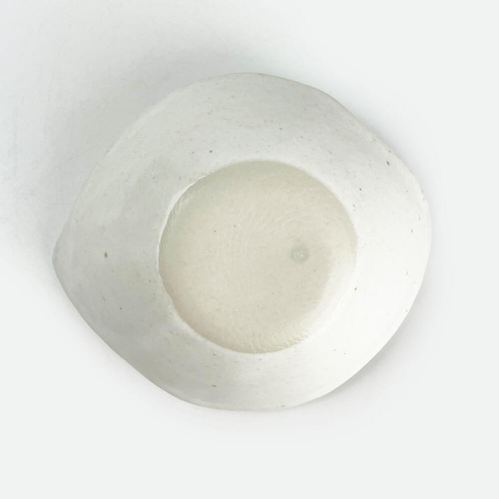 Leaf Shape White Tonsui Bowl (5.25"D) image 4