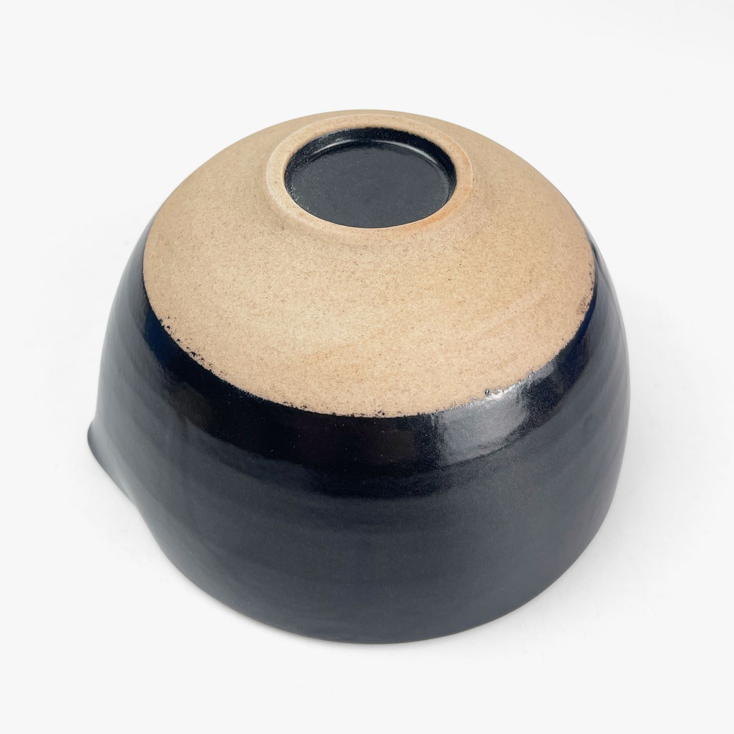 Matcha Bowl with Spout Black (5"D)
