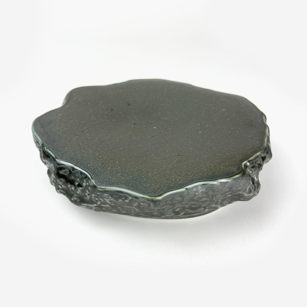 Plate Rock Black (6"D) image 0