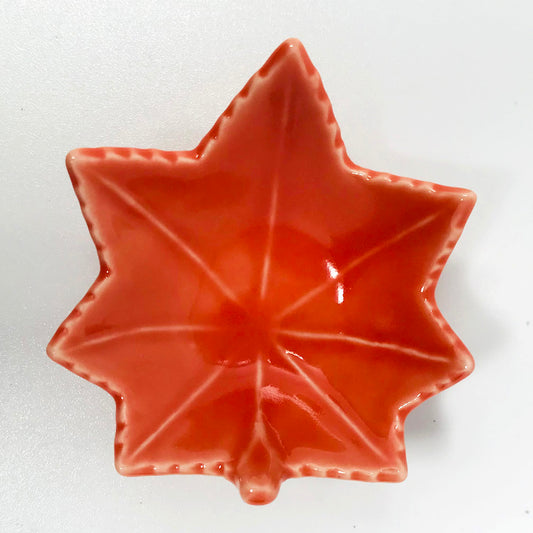 Small Chimi Dish Red Kaede (2.5"D) image 0