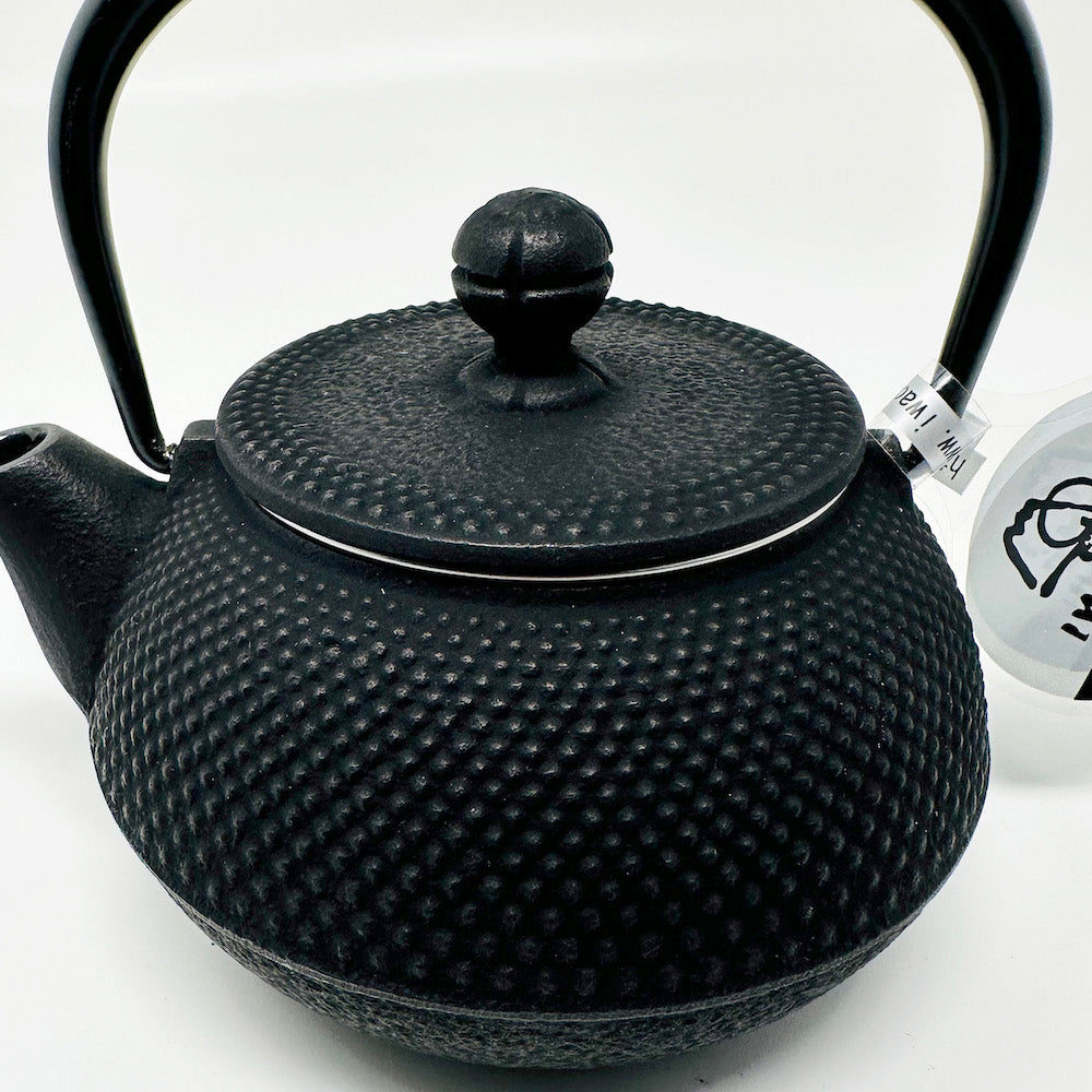 Iwachu Tetsubin Cast Iron Tea Pot Arare (11 fl.oz ) image 3