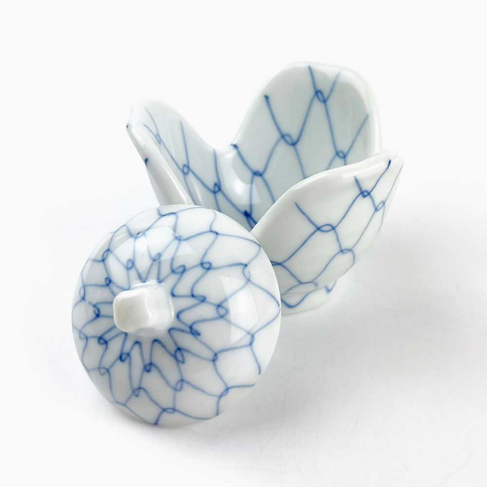 Small Chinmi Dish w/ lid Ami (3"D) image 1