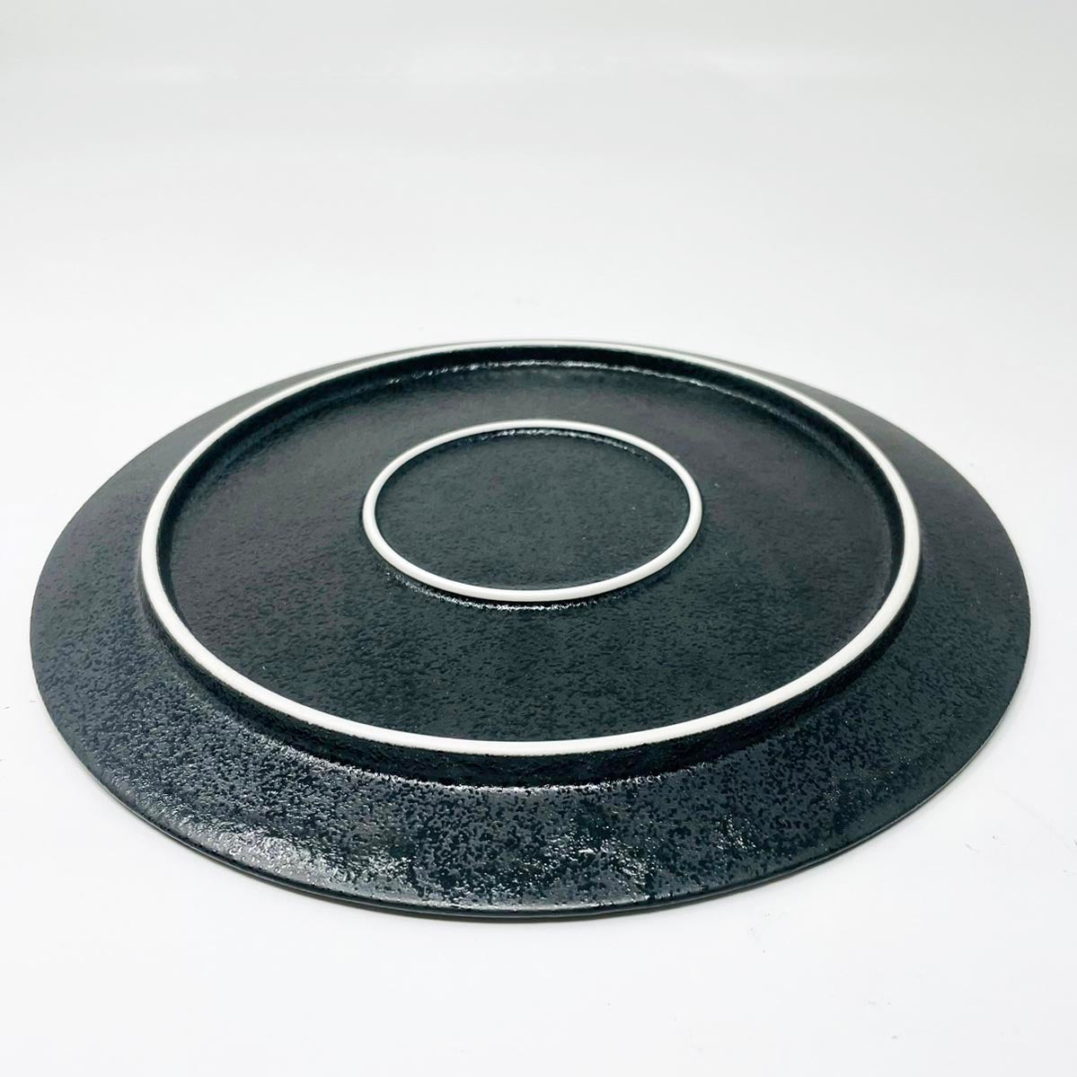 Plate Black Petora (10"D) image 3