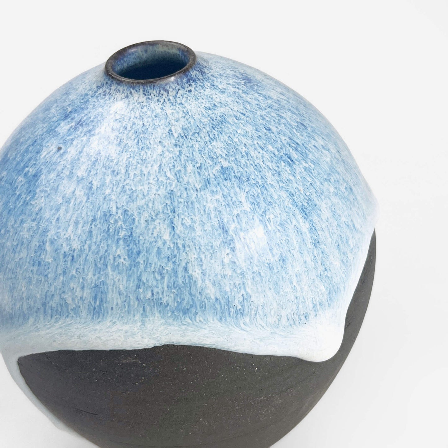 Mini Vase White Blue by Minoru Fukushima (3 1/2"D)