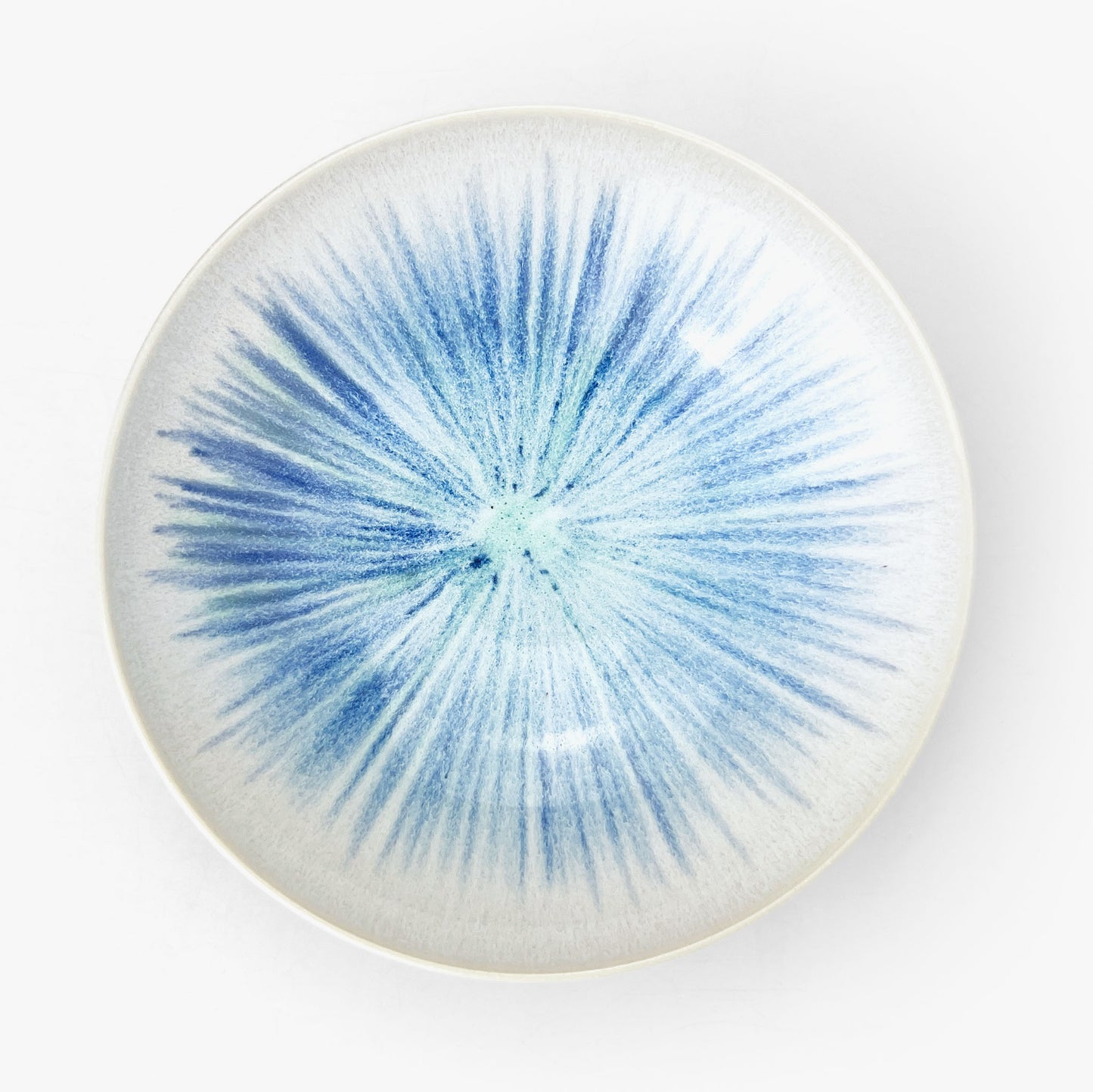 Shallow Bowl White Blue by Minoru Fukushima (7"D)