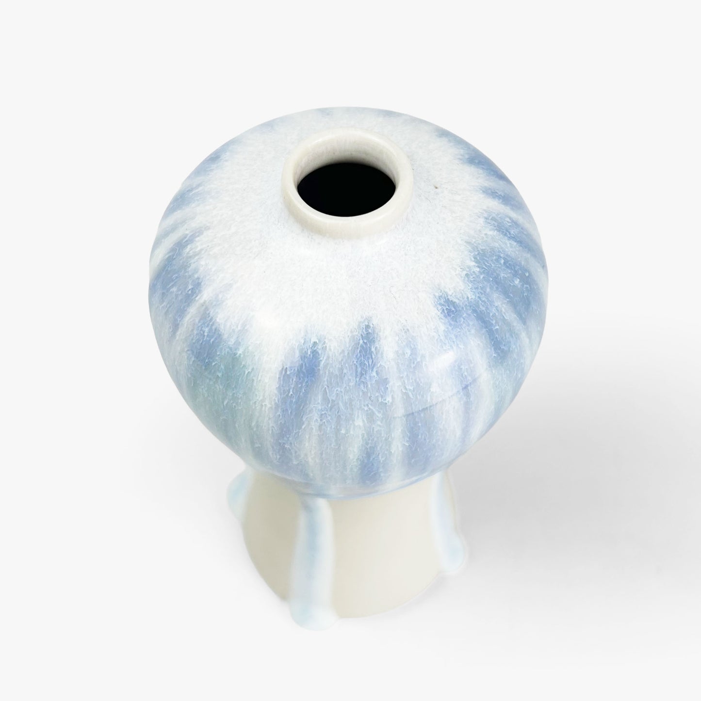 Vase White Blue by Minoru Fukushima (5"L)