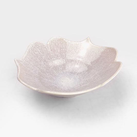 Kobachi Sakura by Minoru Fukushima (6.25"D)
