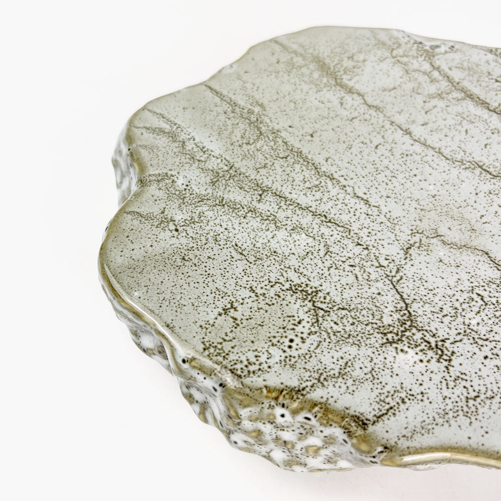 Plate Rock White (6"D) image 5