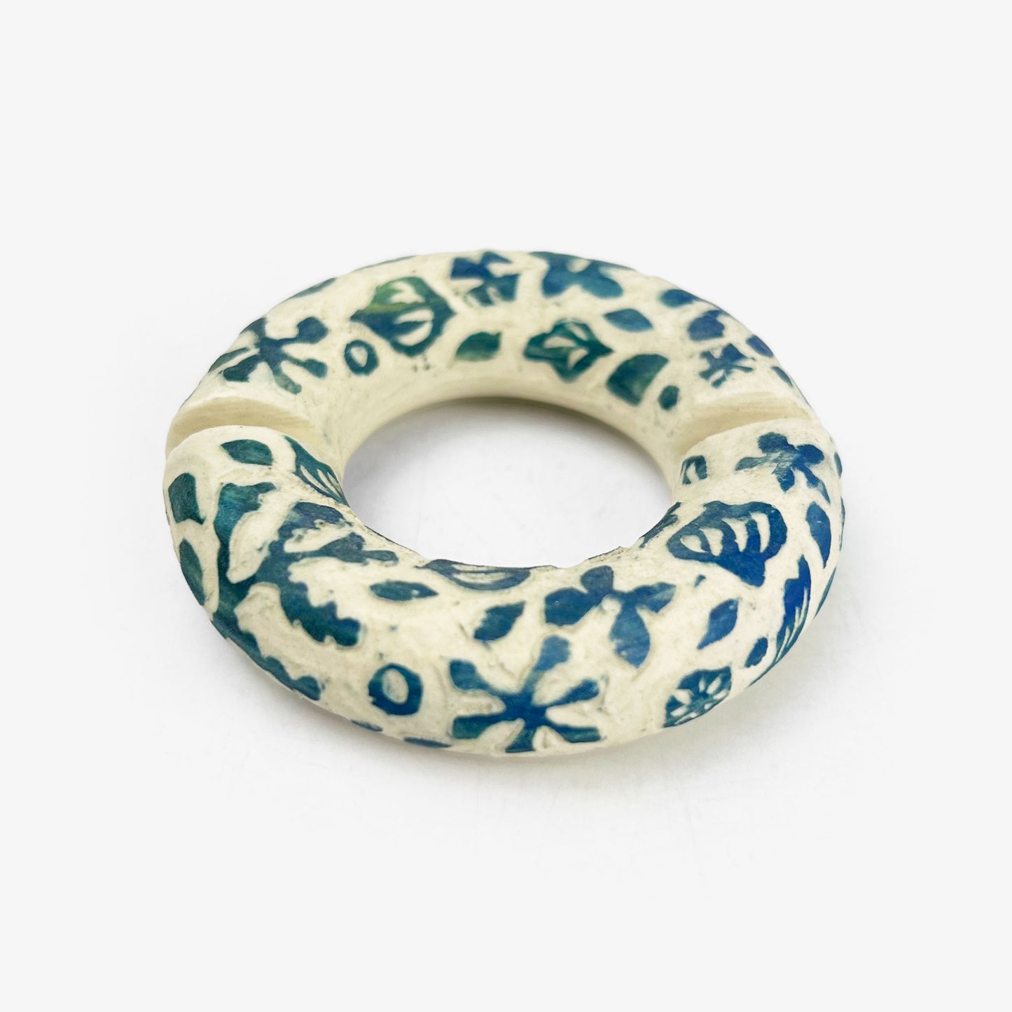 Ornament by Kakiotoshi Hagiwara White