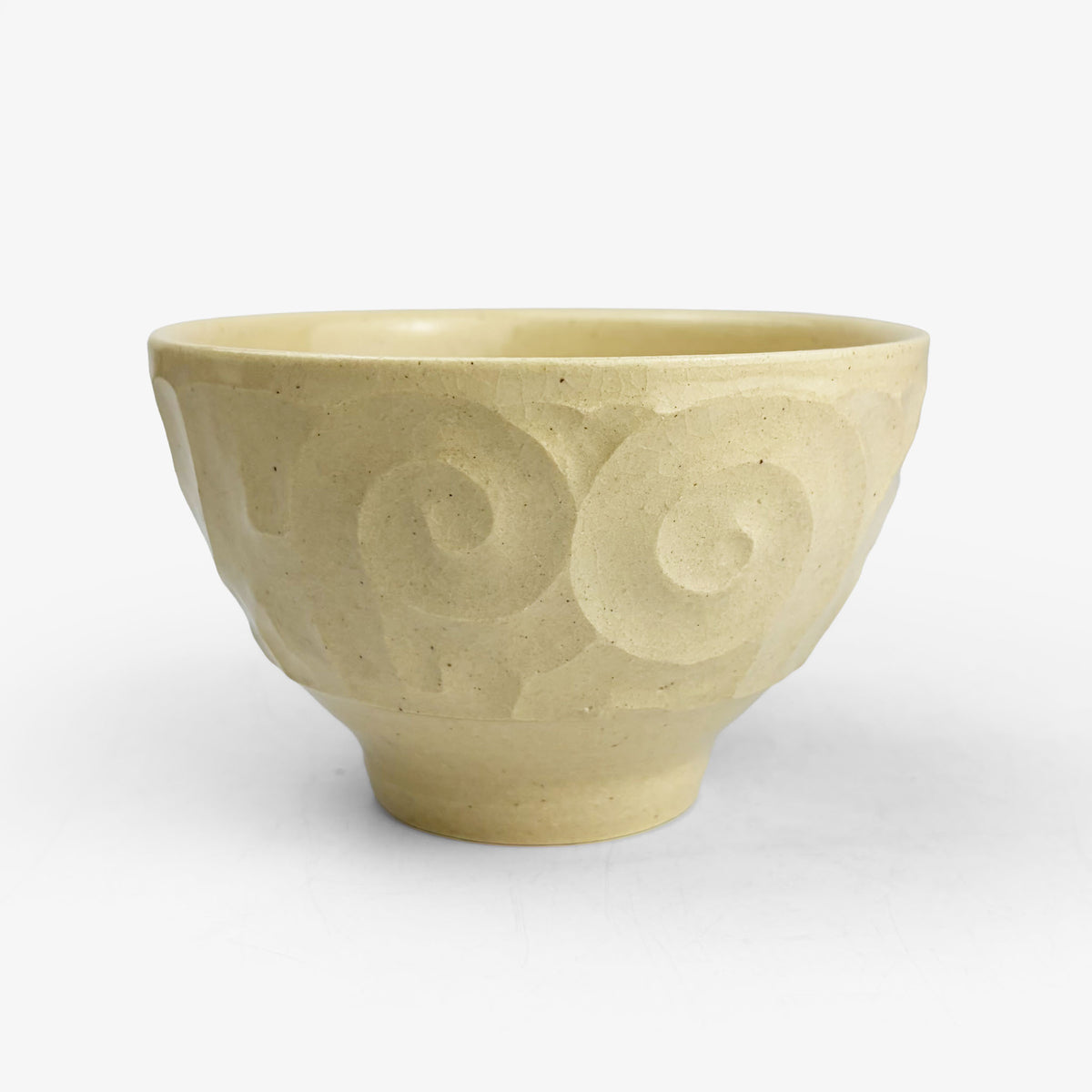 Bowl Jyomon White by Yasuko Maeda (4.25"D)