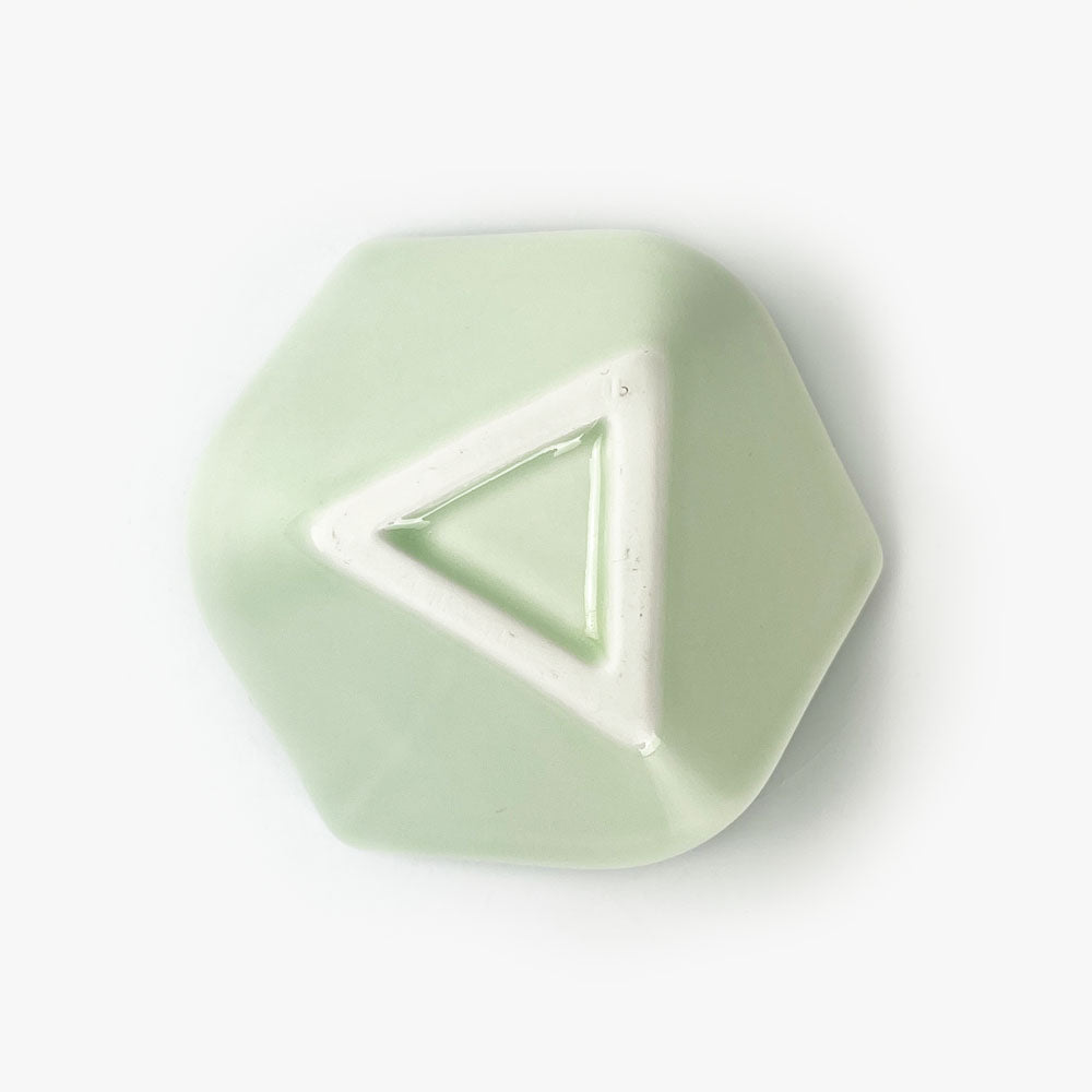 Small Chinmi Dish Triangle Light Green (3"D) image 3