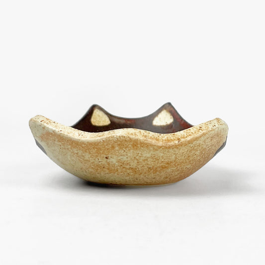 Animal Small Dish Cat (3.5" x 3") by Yoji Horikoshi