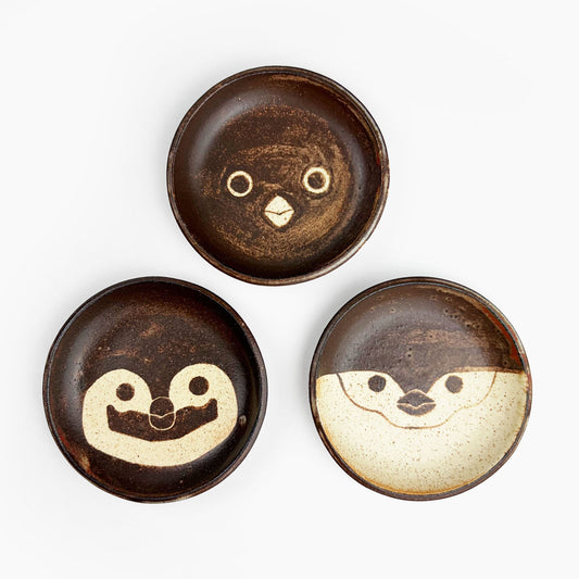 Plate Adelie Penguin (3.5"D) by Yoji Horikoshi